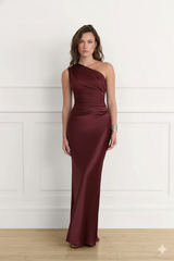 Raya Maxi dress in Maroon