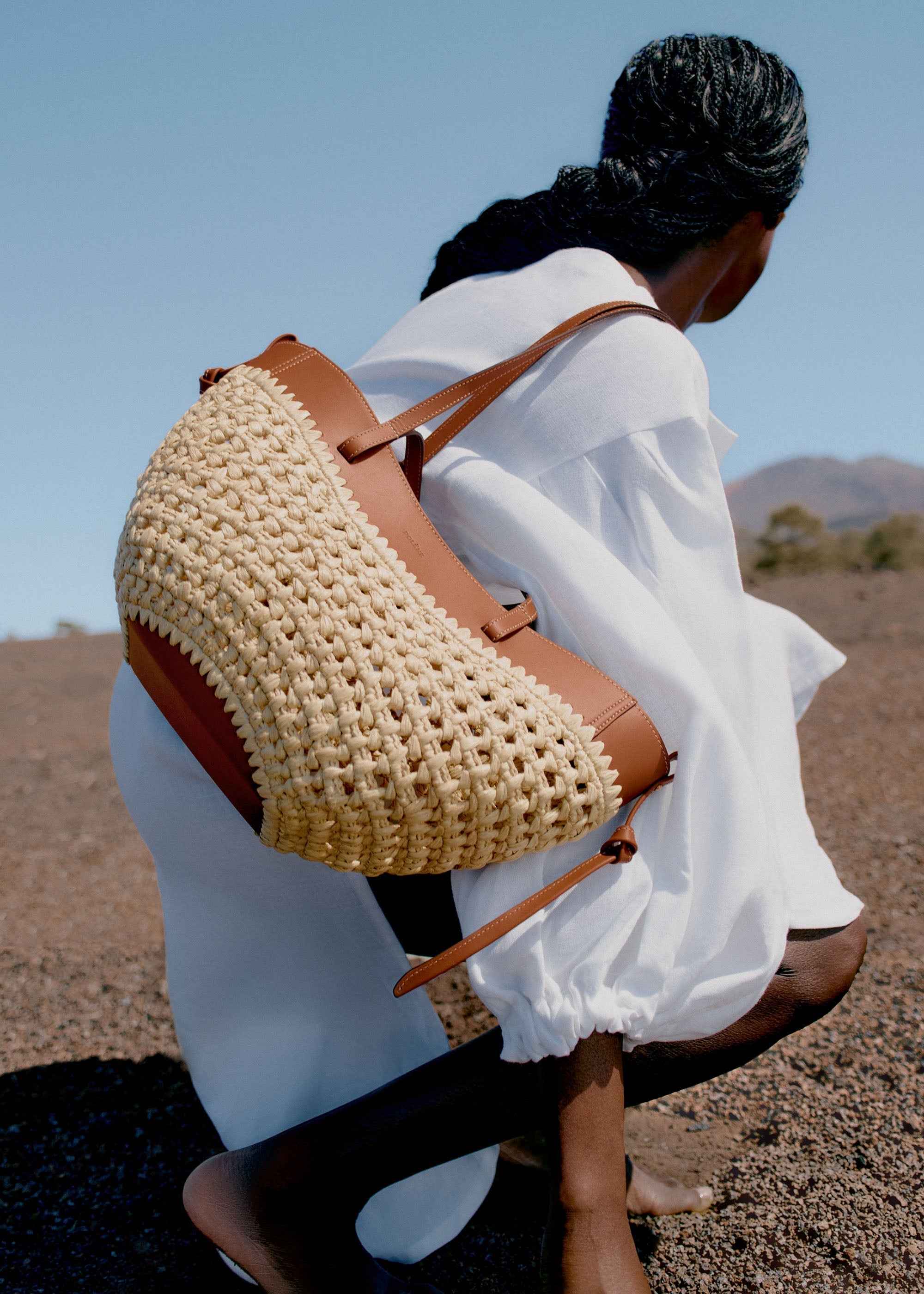 WOMEN'S SCULPTURED RAFFIA MINI SUMMER TOTE BAG