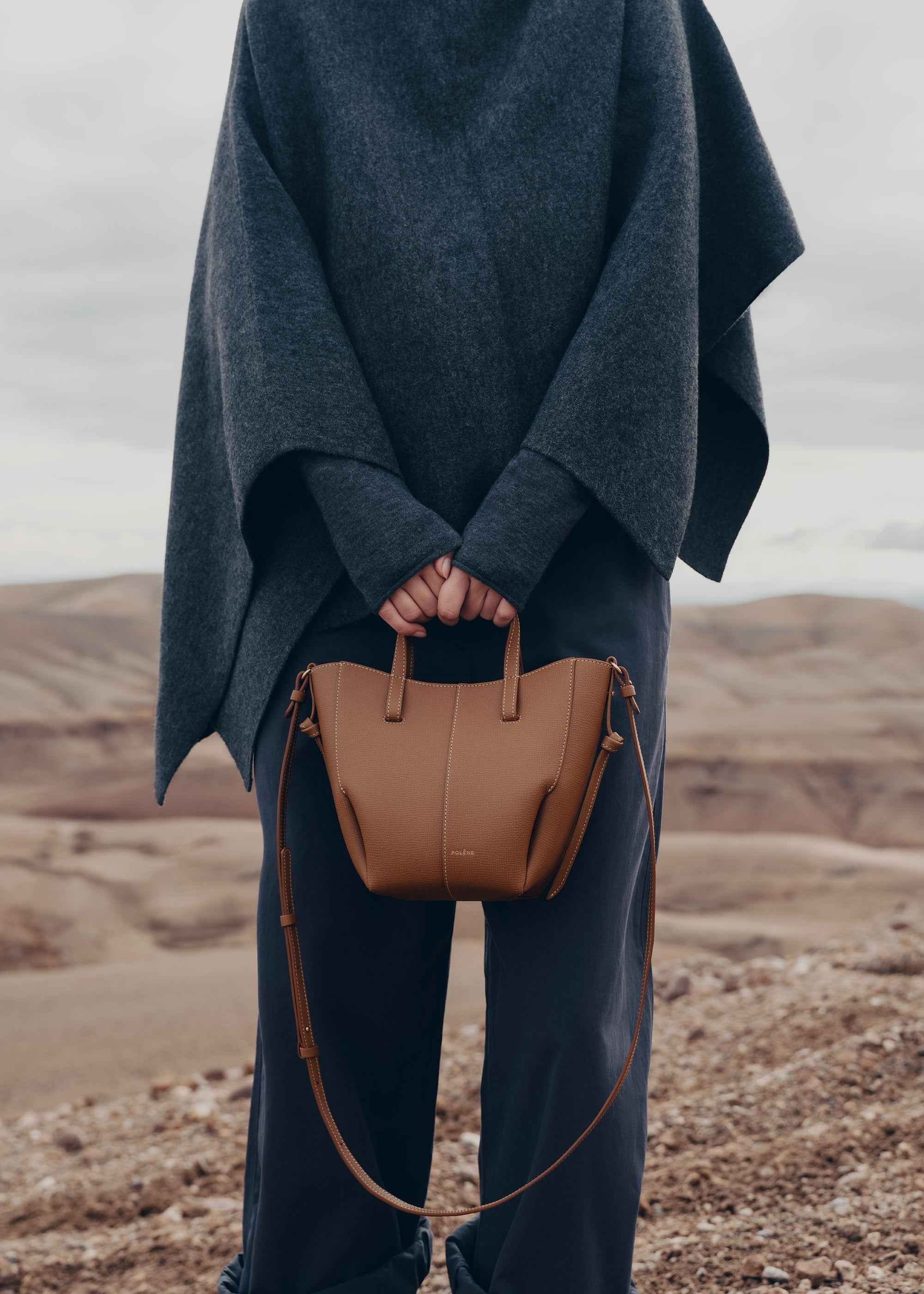 WOMEN'S SCULPTURAL TEXTURED MINI CASUAL TOTE BAG