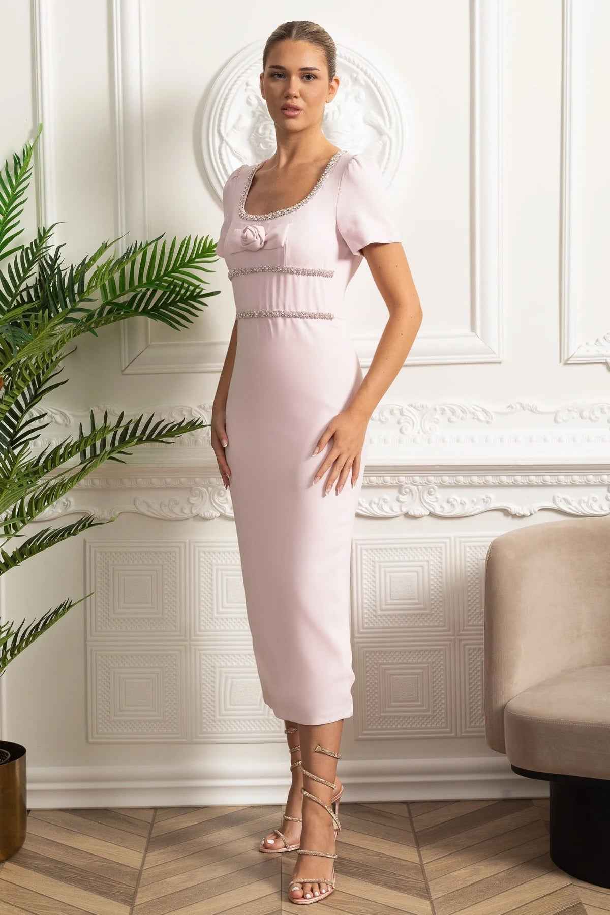 FITTED EMBROIDERED MIDI COCKTAIL PARTY DRESS
