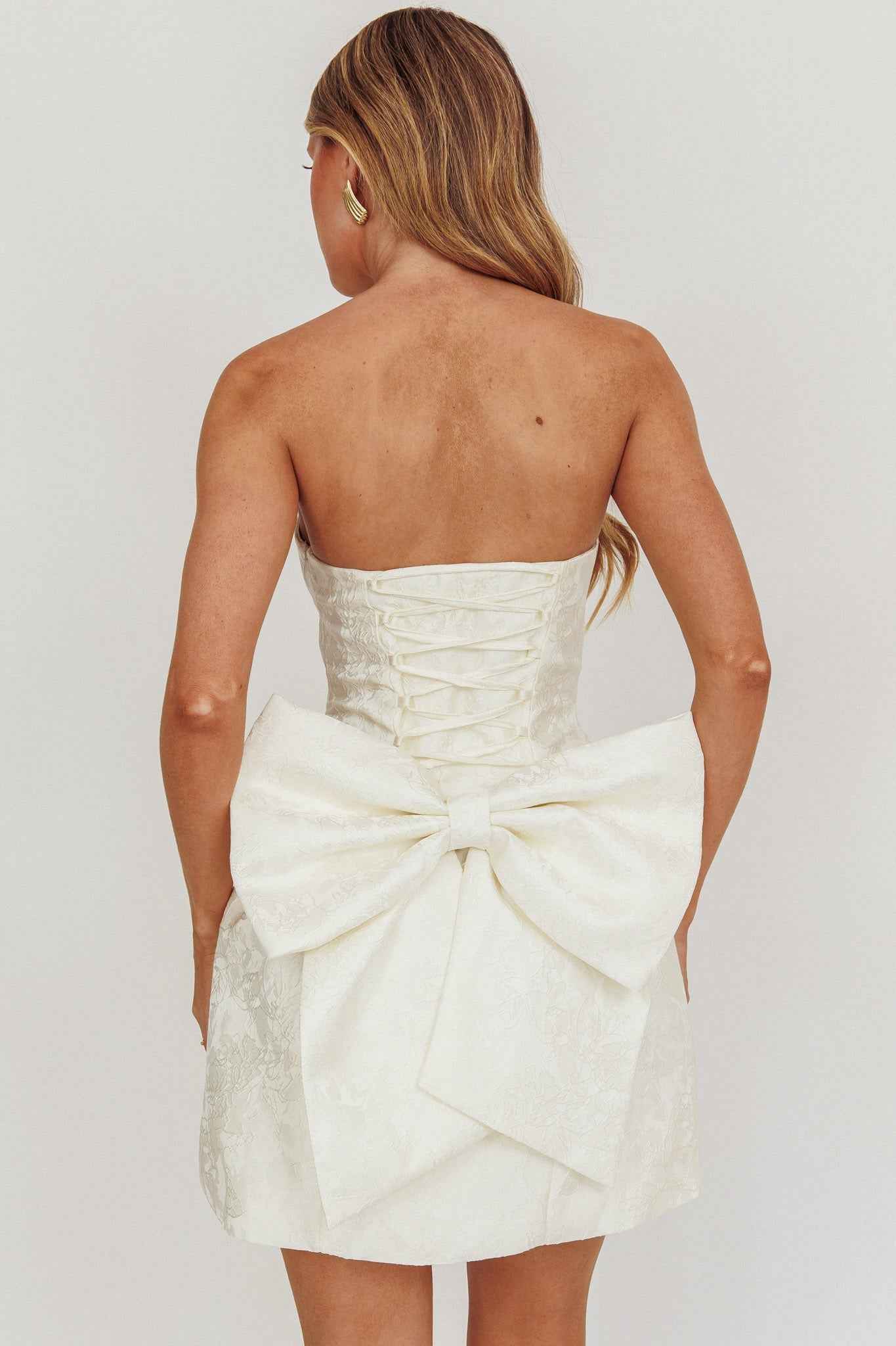 STRAPLESS FITTED MINI PARTY COCKTAIL DRESS