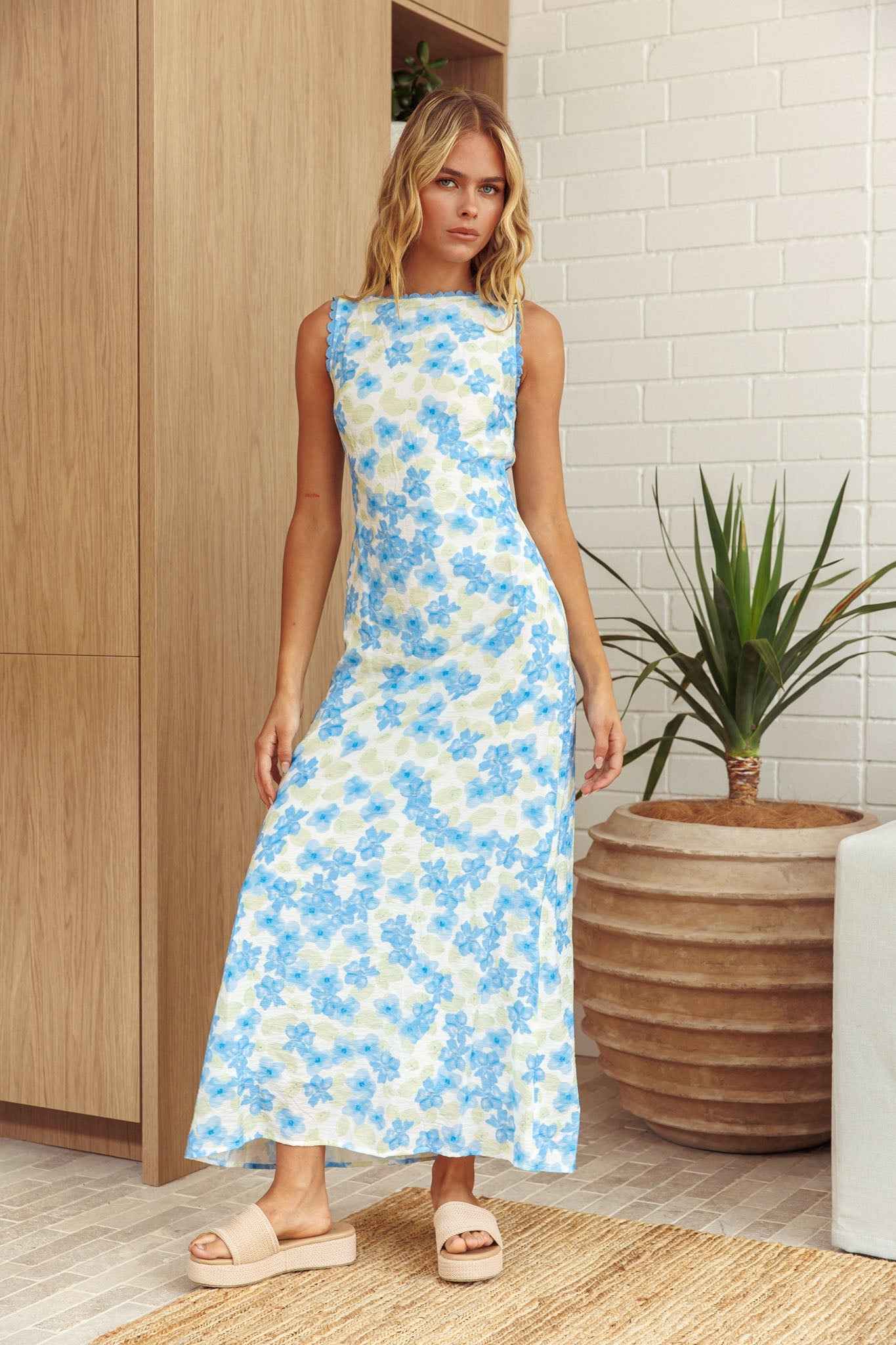 LACE FLORAL MAXI CASUAL SUMMER DRESS