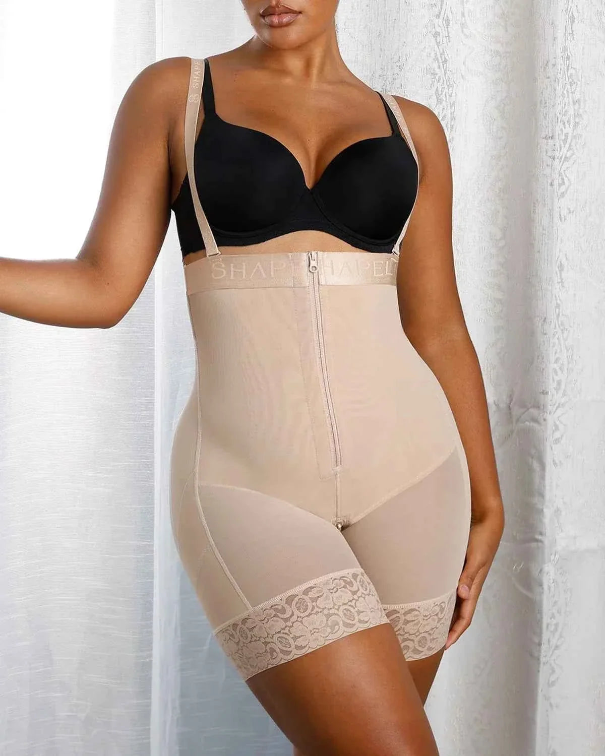 BOOT-YEAHâ„?Midi Shaping Shorts - Black Compression Lace