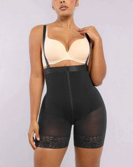 BOOT-YEAHâ„?Midi Shaping Shorts - Black Compression Lace