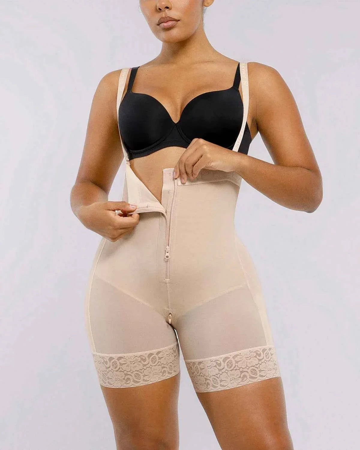 BOOT-YEAHâ„?Midi Shaping Shorts - Black Compression Lace