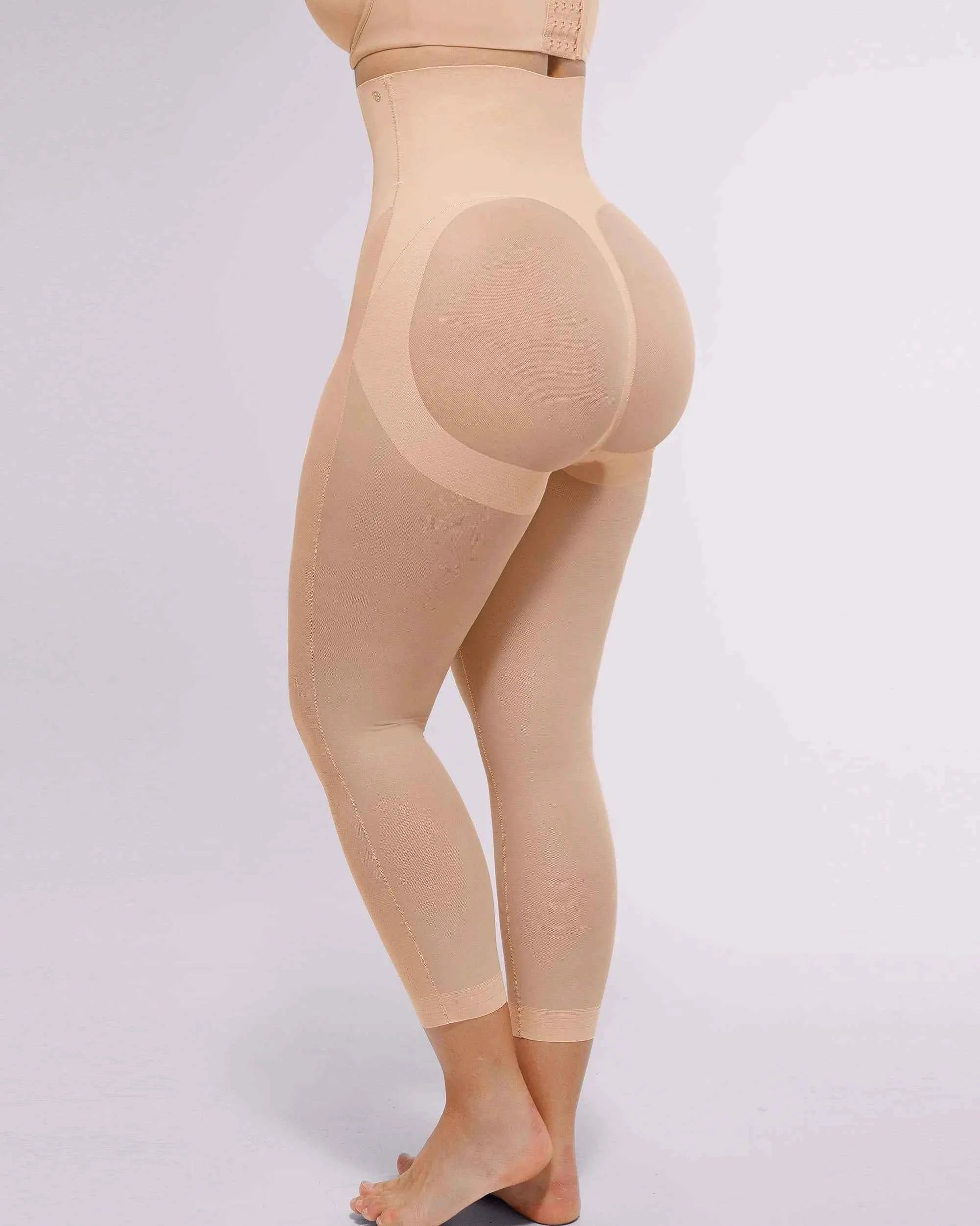 BOOT-YEAHâ„?Midi Capri - Black Butt-Lifting