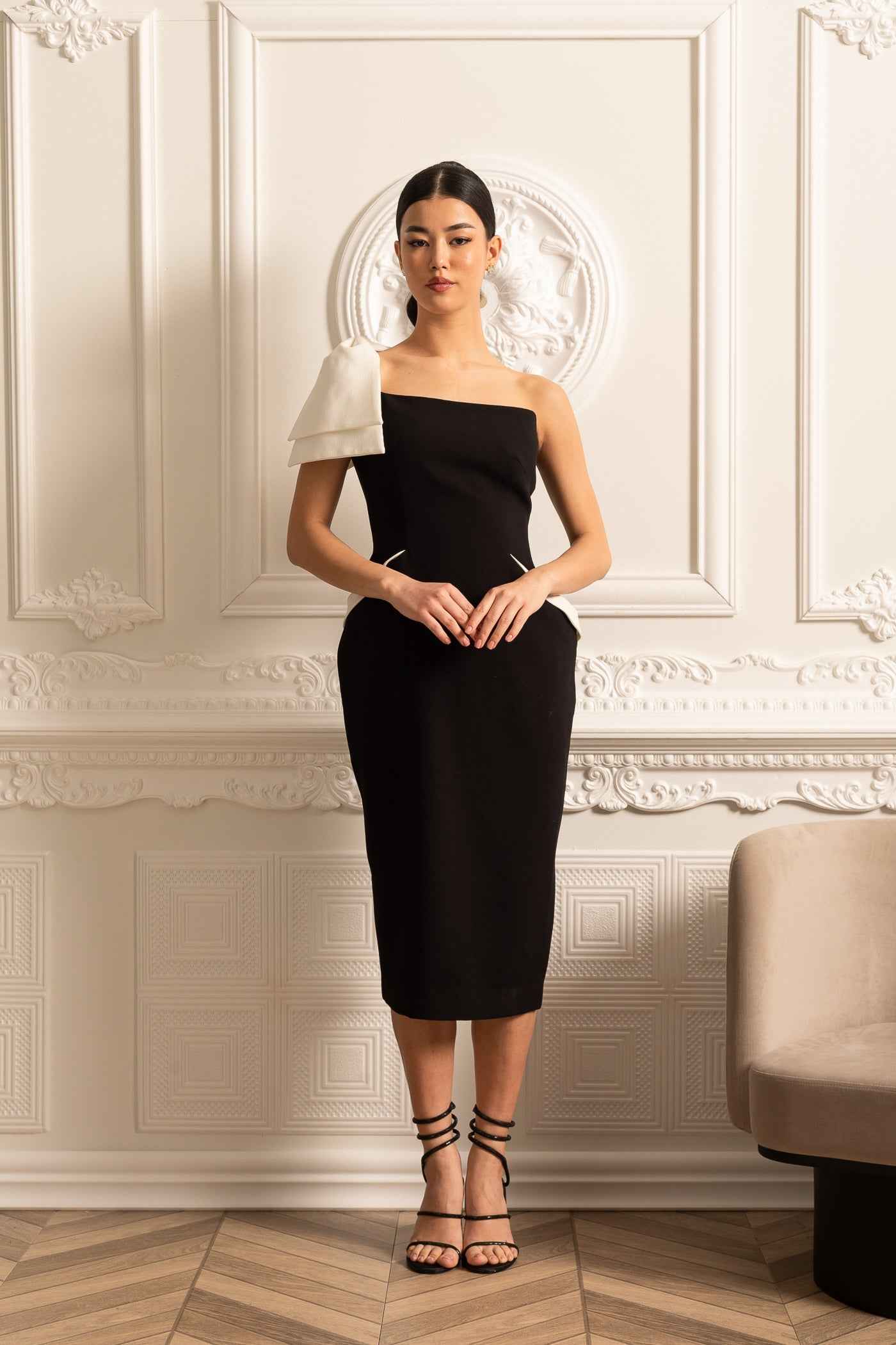 One-Shoulder Fitted Dress with White Accents - Black