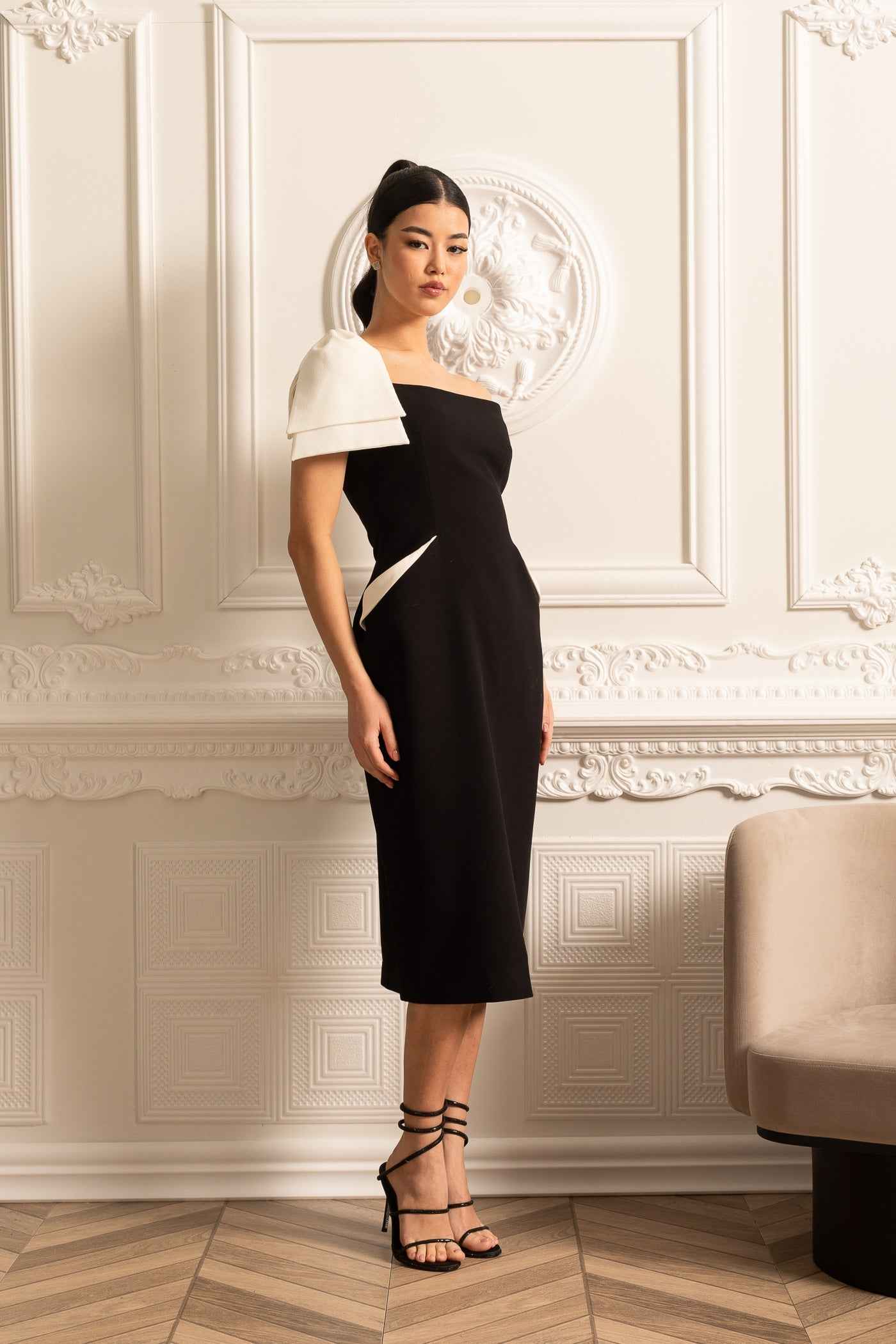One-Shoulder Fitted Dress with White Accents - Black