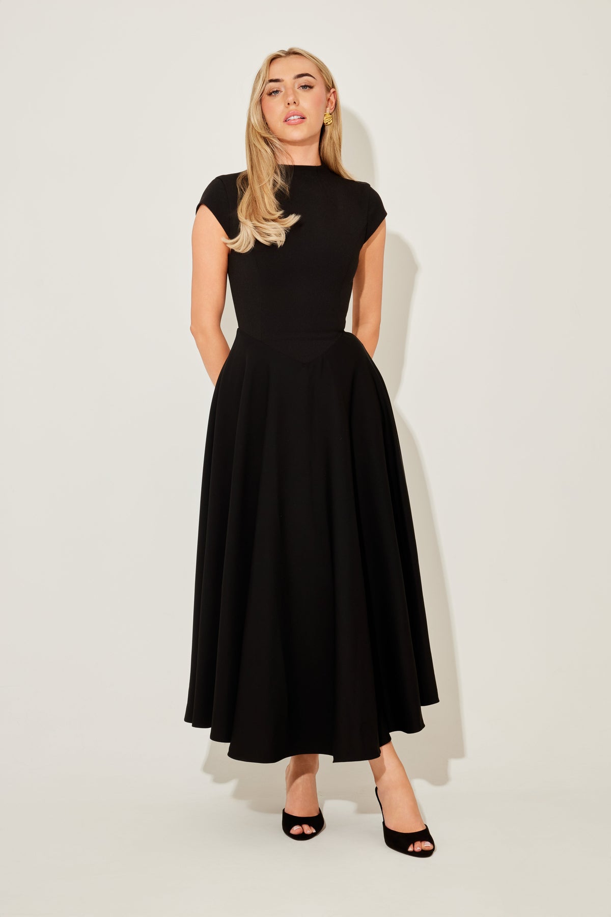 Cap Sleeve Fitted V-Waist Midi Cocktail Dress - Black