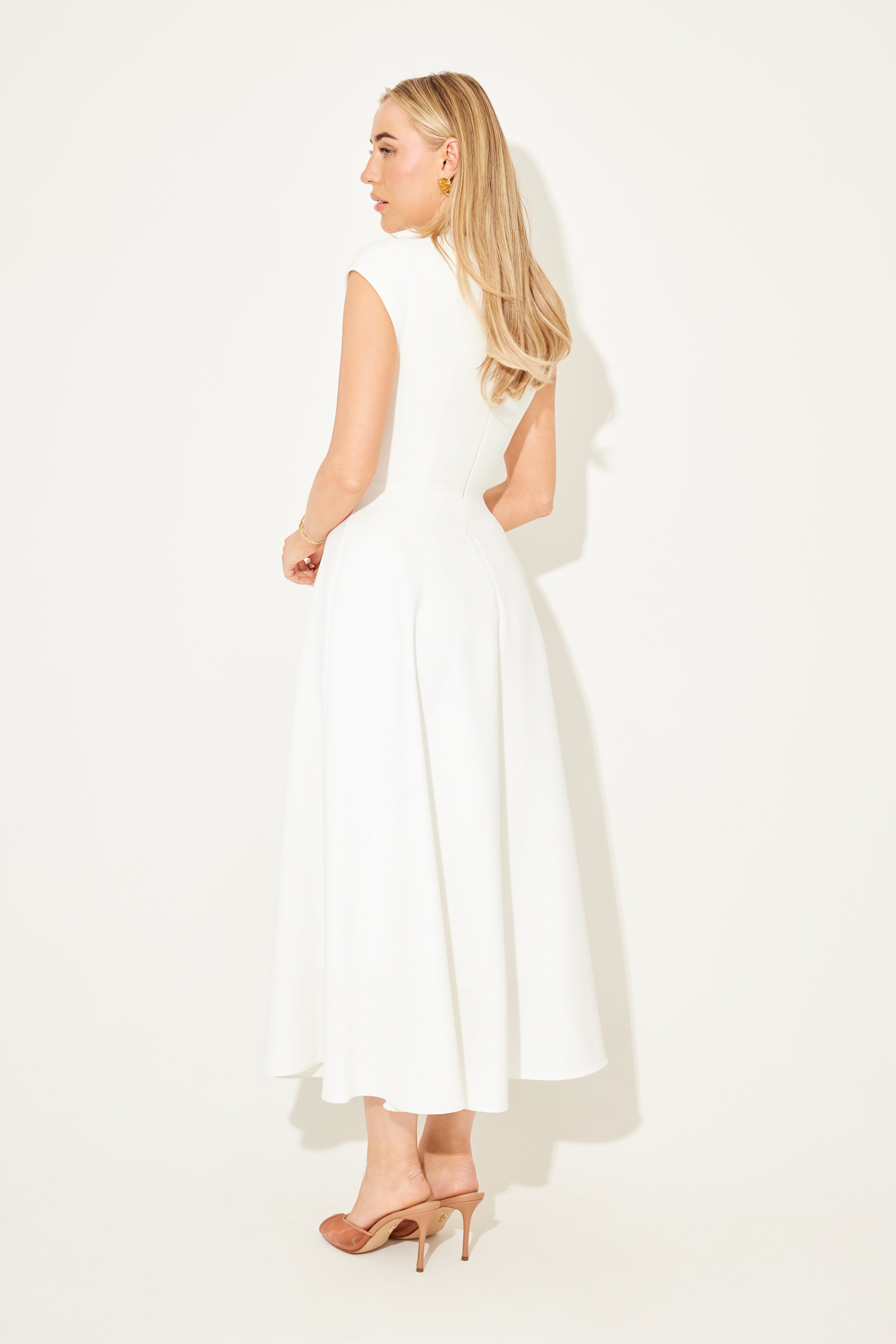 Cap Sleeve Fitted V-Waist Midi Casual Dress - Black