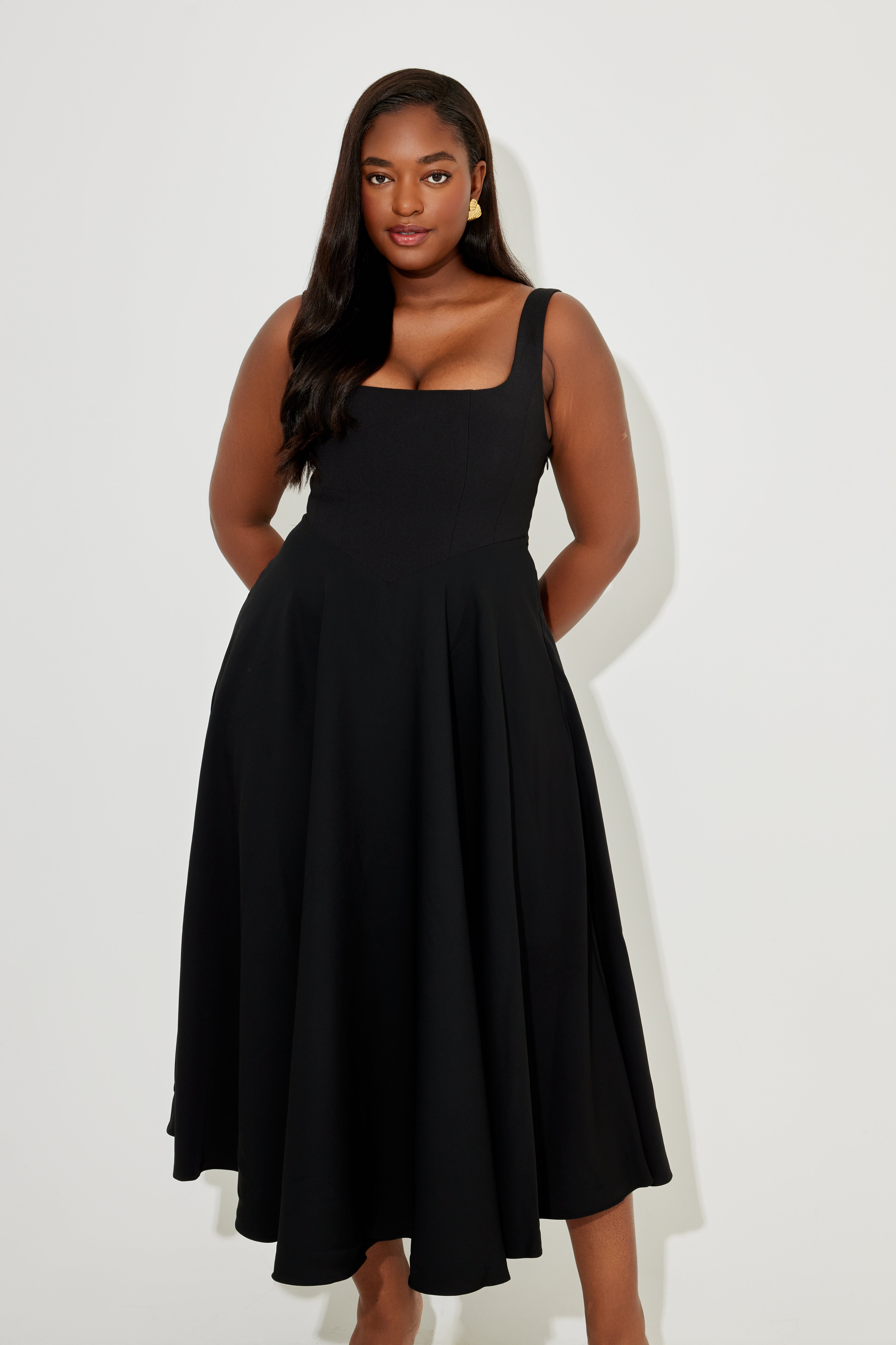 Timeless Square Neck Fitted Midi Evening Dress - Black