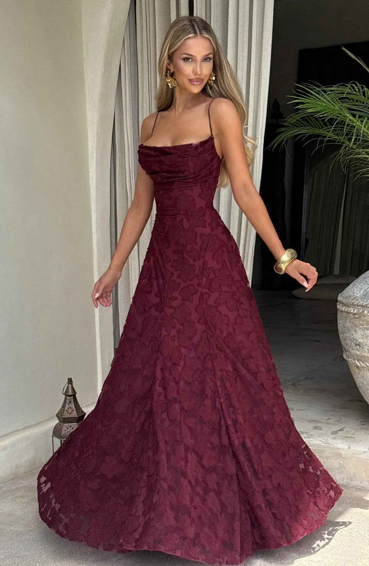 Women's Floral Sleeveless Maxi Wedding Guest Dress