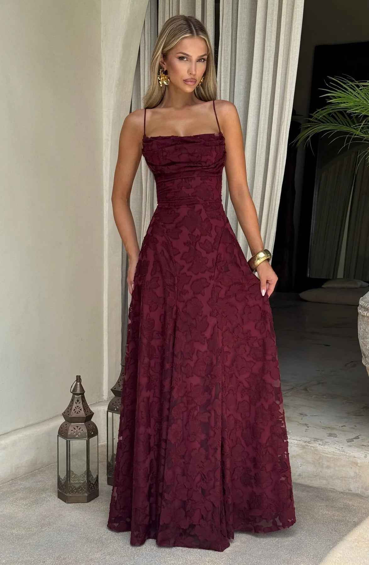 Women's Floral Sleeveless Maxi Wedding Guest Dress