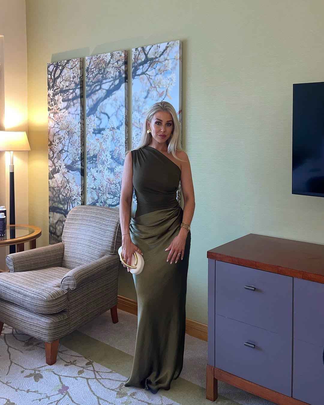 Women's Elegant One Shoulder Maxi Wedding Guest Dress