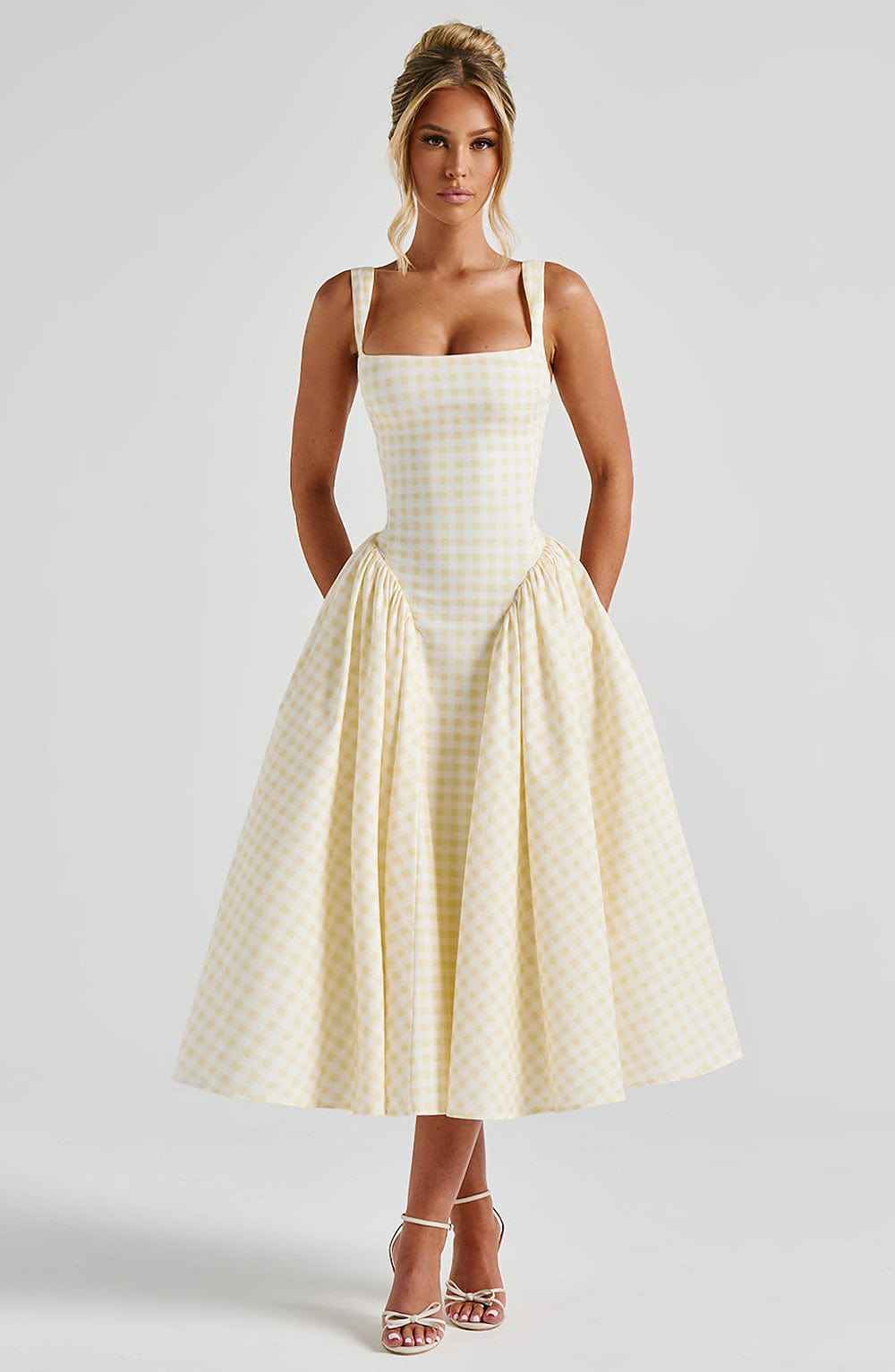 Women's Sleeveless Square-Neckline Gingham Midi Dress