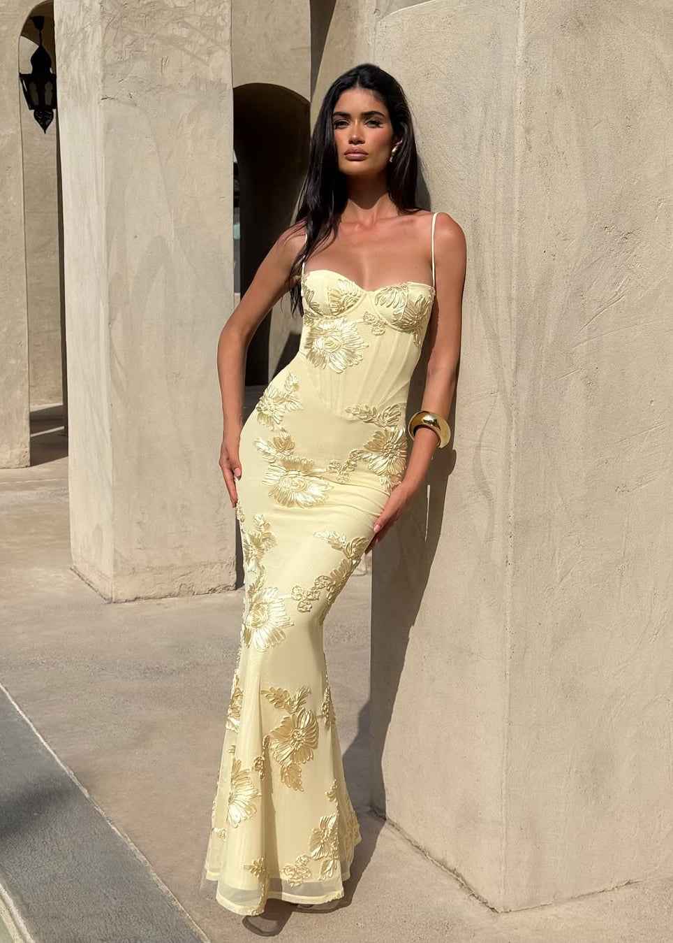Women's Sleeveless Floral Embroidery Maxi Wedding Guest Dress