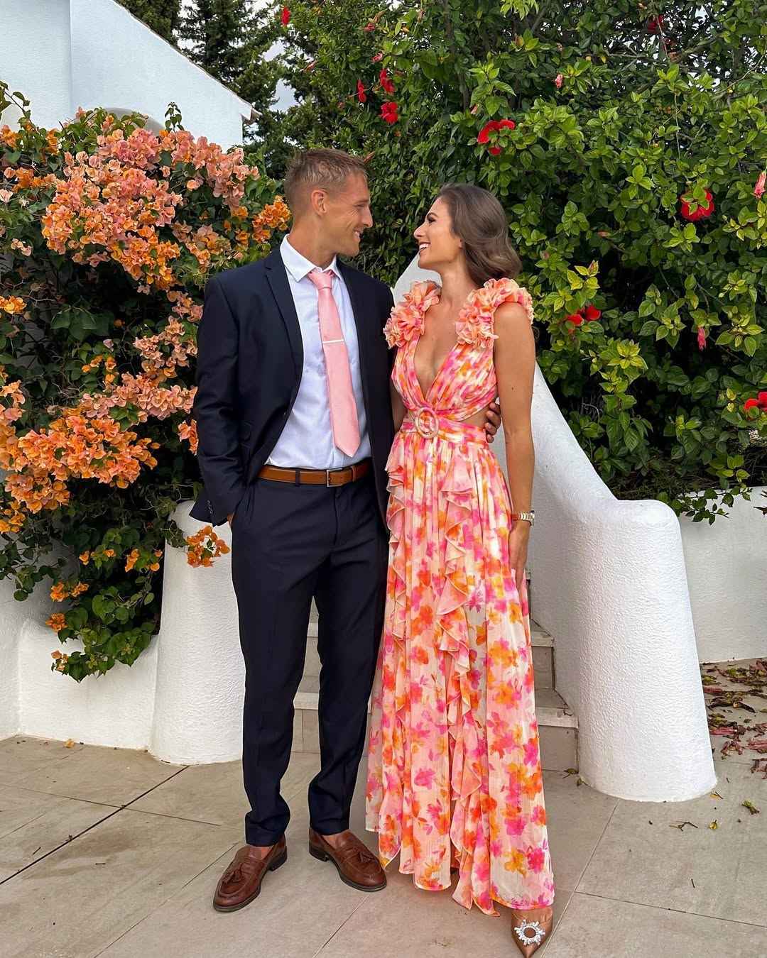 Women's Floral Sleeveless Cut-Out Maxi Wedding Guest Dress