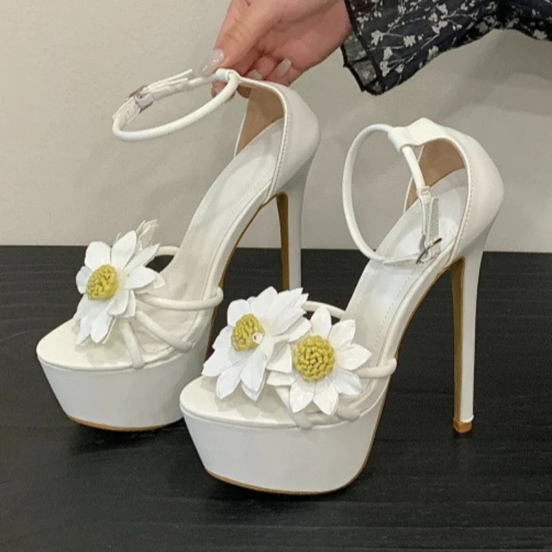 Novelty Sun Flower Decorate Platform Sandals