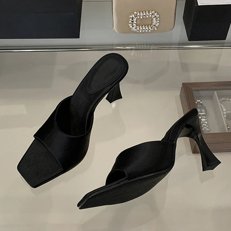 High Quality Cozy Silk Wide Square Toe Women Slippers Sandals