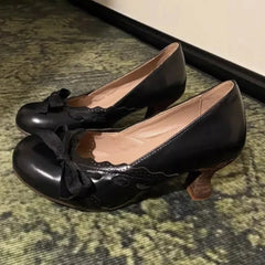 Sweet Bow Knot Decorated Pumps