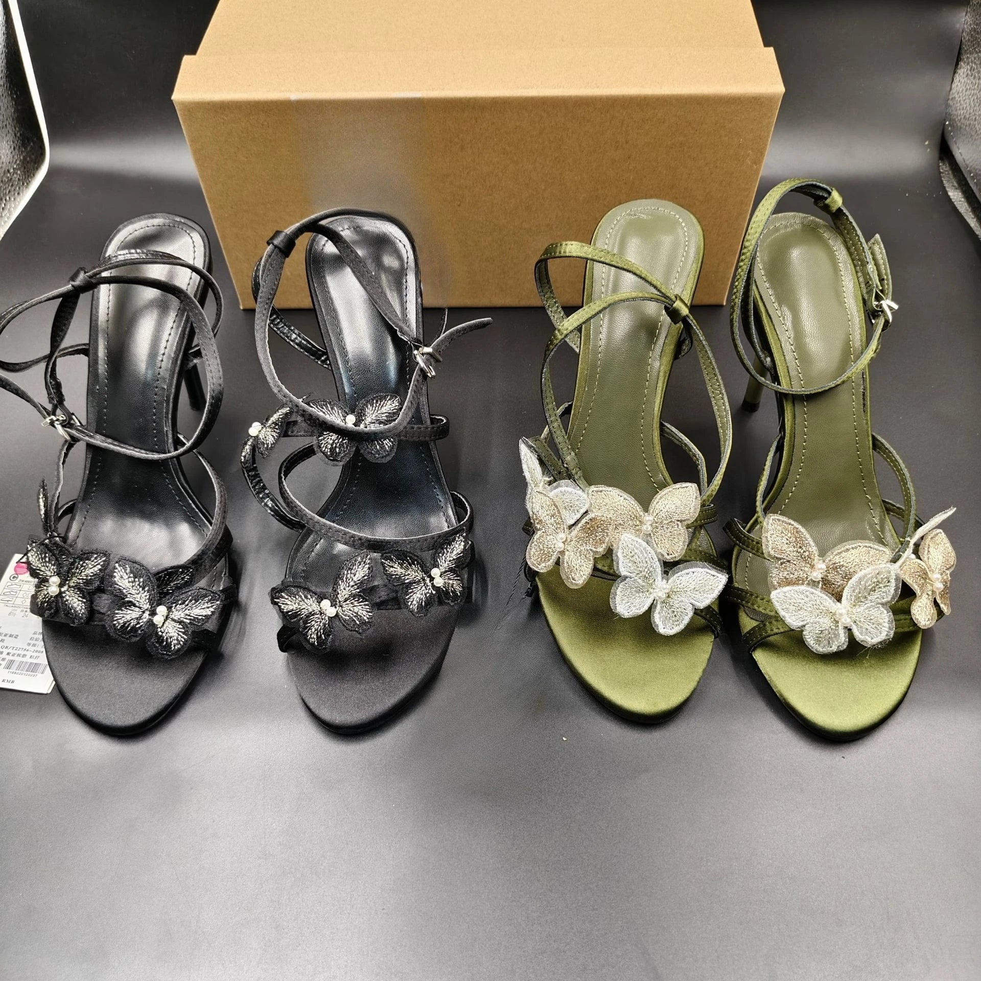 Fine heeled Sandals