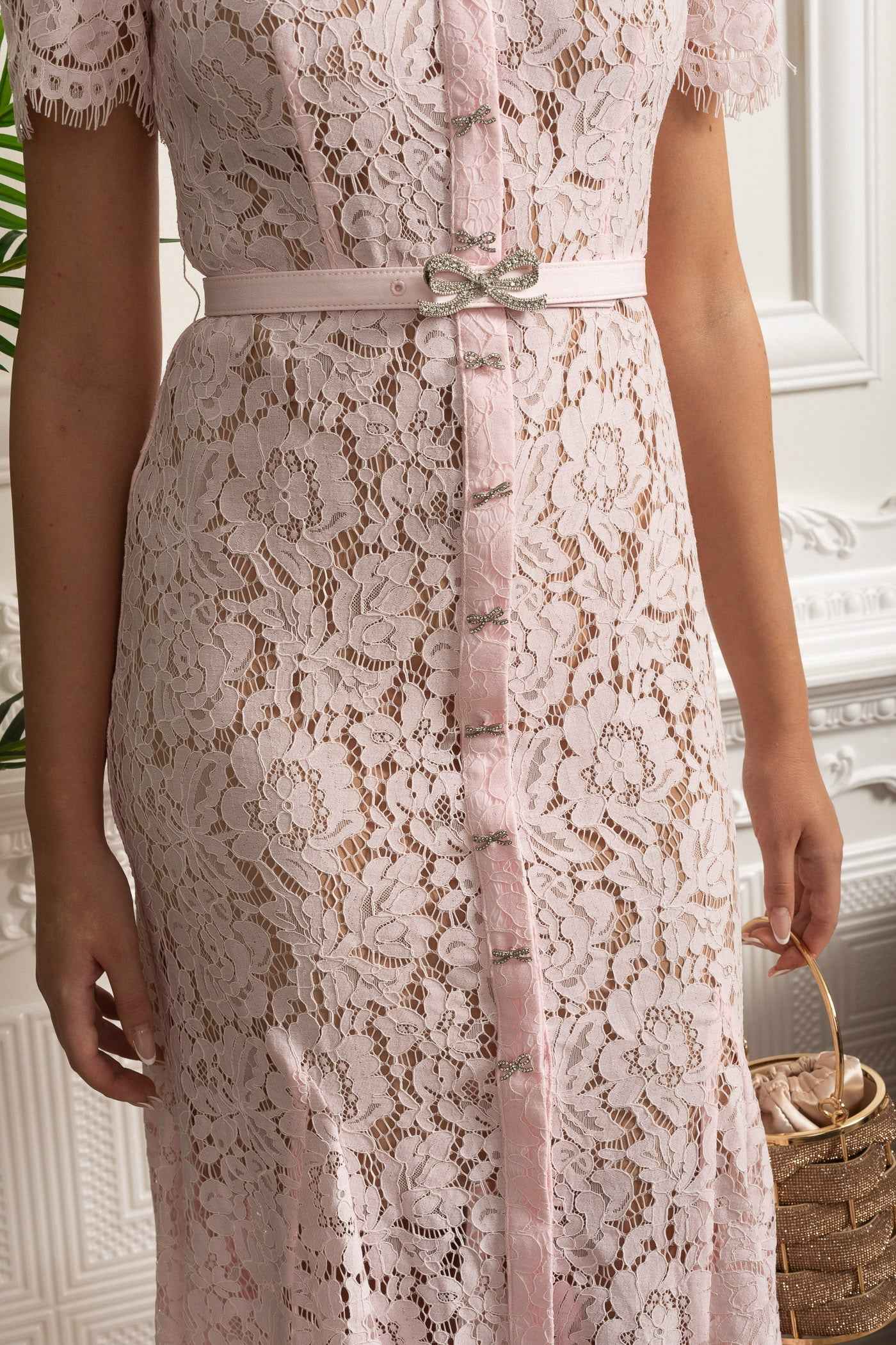LACE FITTED MIDI COCKTAIL DRESS