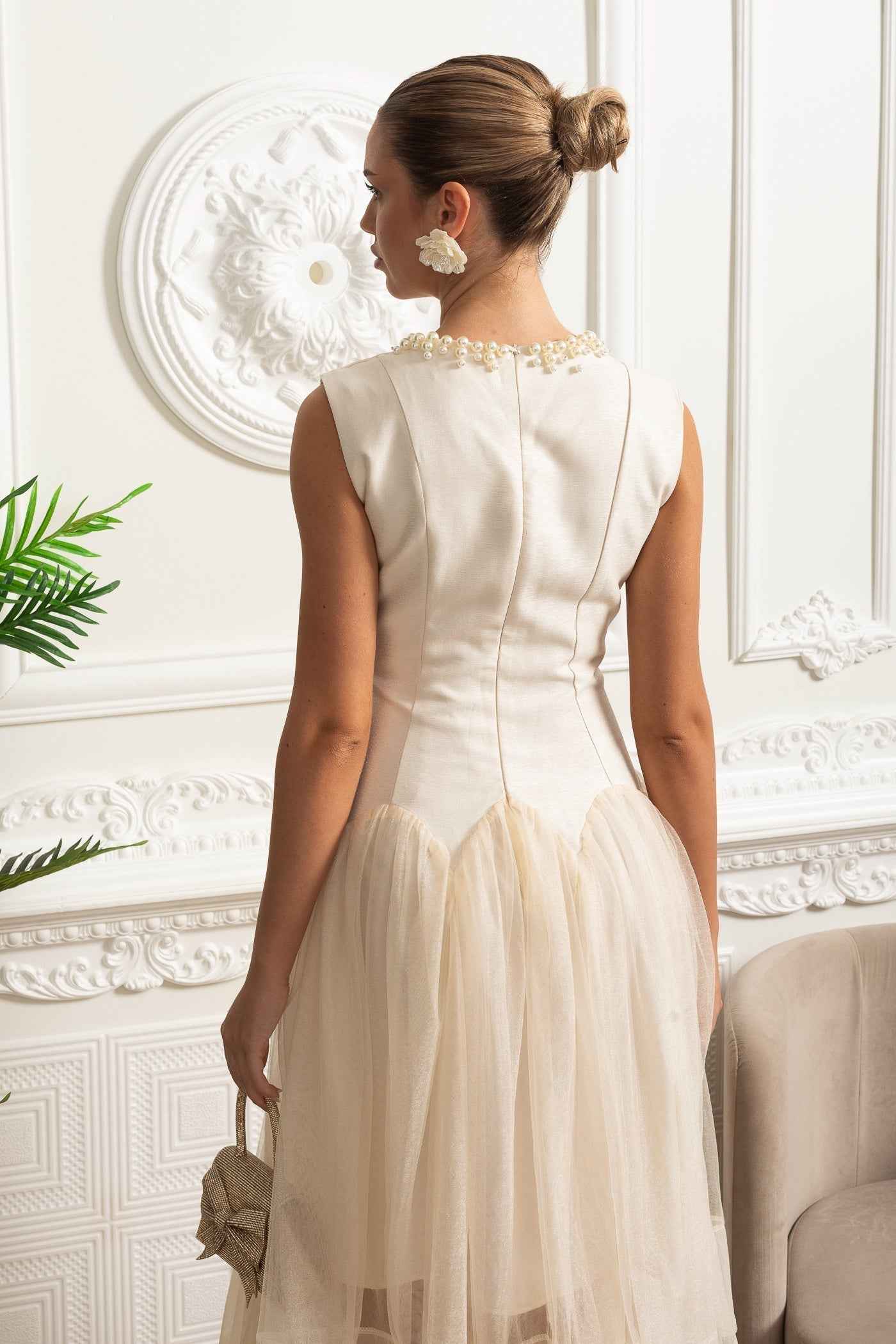 SLEEVELESS FITTED MIDI PARTY COCKTAIL DRESS