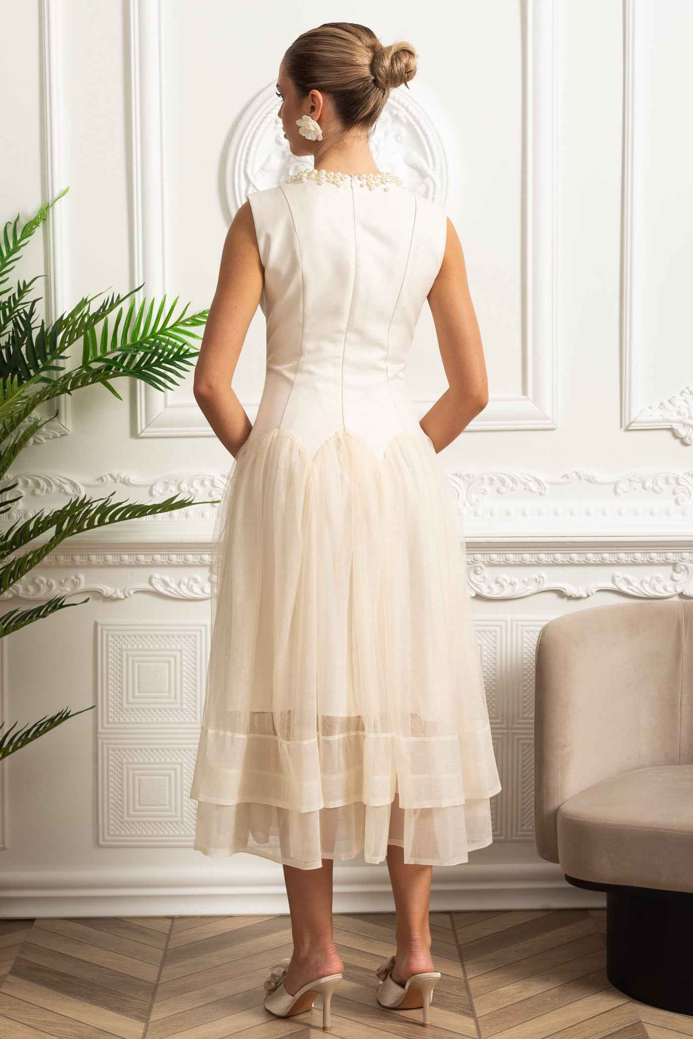 SLEEVELESS FITTED MIDI PARTY COCKTAIL DRESS