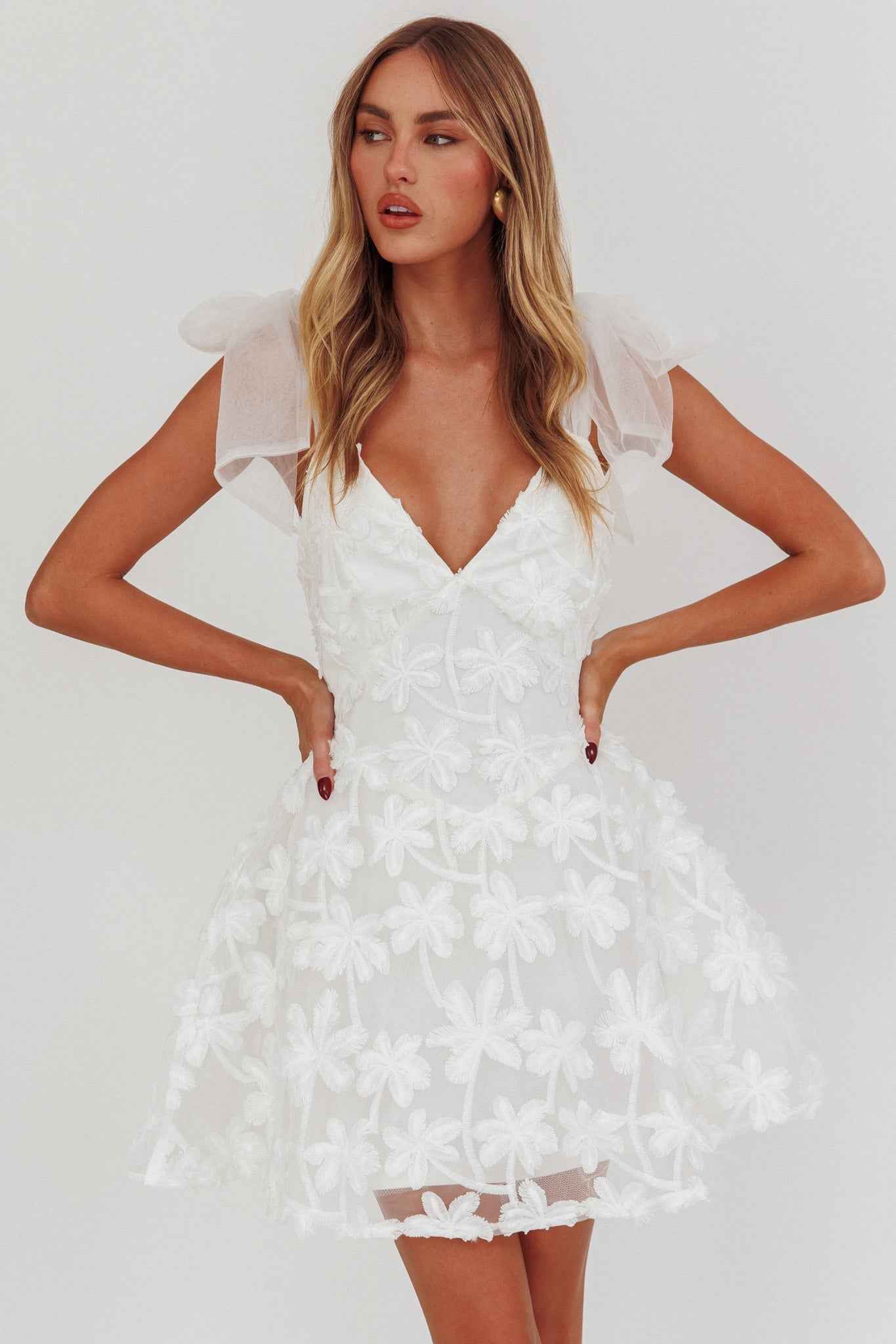 SLEEVELESS EMBROIDERED MINI SUMMER DRESS