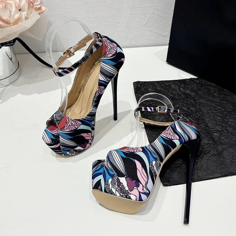 Design Hand-Painted Leather Platform Pumps