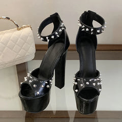 Design Metal Rivet Ankle Cover Strap Platform Sandals