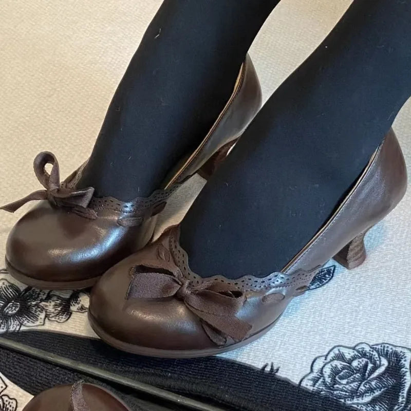 Sweet Bow Knot Decorated Pumps