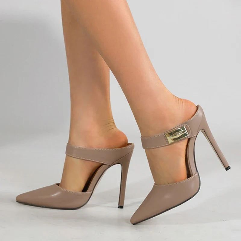Design Metal Decoration Strap Women Pumps