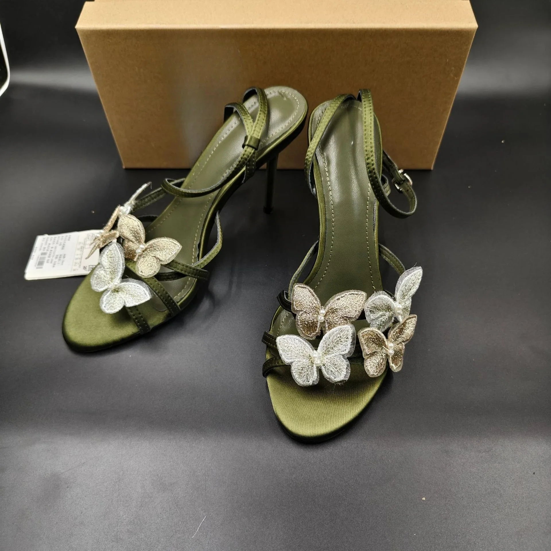 Fine heeled Sandals