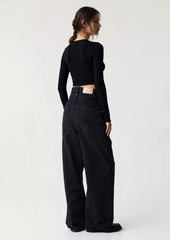 Remi Top in black