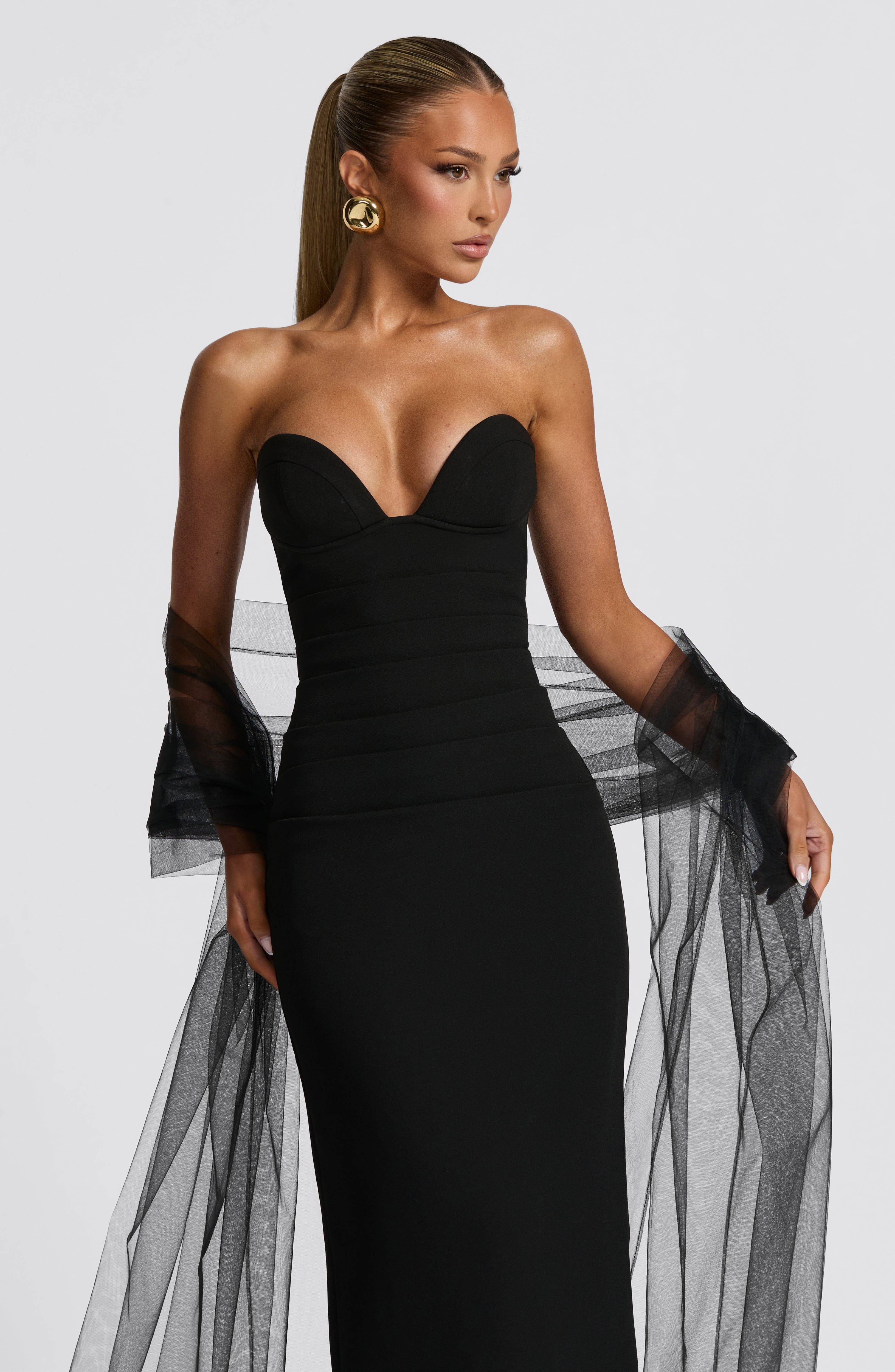 Lindsey Black Maxi Dress